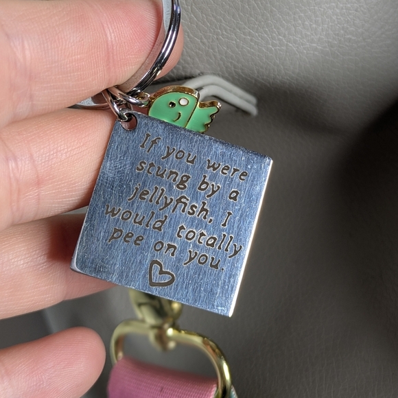 Luv Betsey Betsey Johnson Grey Rainbow Quilted Weekender Bag W Trolley Sleeve - Picture 4 of 15